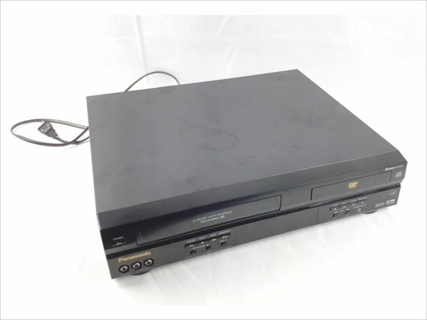 Panasonic PV-D4743 DVD VCR Combo Player Hi-Fi Stereo OmniVision 4-Head VHS Recorder Black