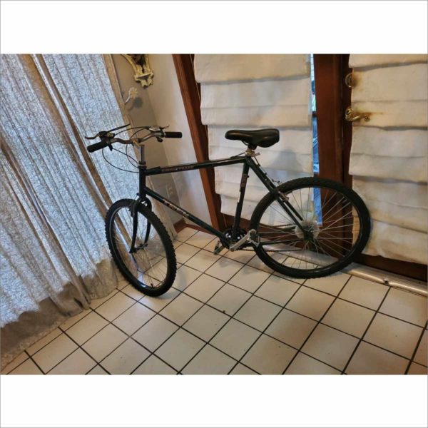 Trek 930 BS6192 22" Frame 26" Wheel 18 Speed Men Green Mountain Bike Bicycle Single Track w/ V brakes