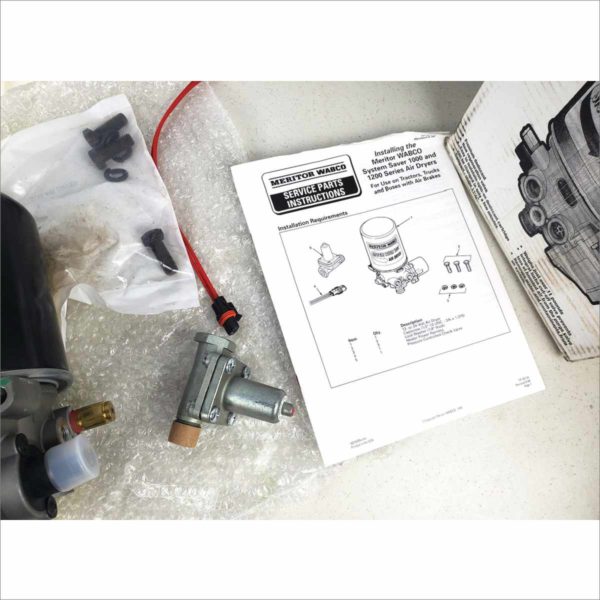 New Meritor Wabco R955205 System Saver 1200 SS Air Dryer KIT Single Assembly