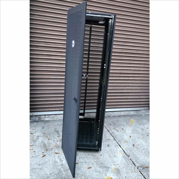 Dell 42U,19",32" depth Server Rack Cabinet, Fan Compatible Top, Perforated Door