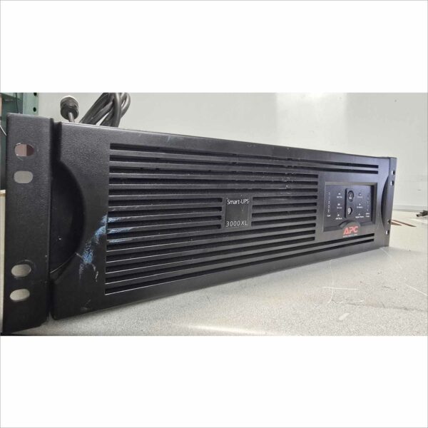 apc smart-ups 3000va SUA3000RMXL3U with rack mount no batteries