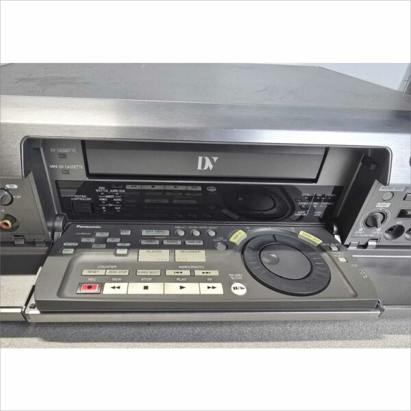 Panasonic AG-DV2000P MiniDV DV Digital Video Tape Recorder Player Edit Pro Line SN#JOHT0001