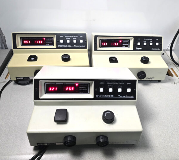 lot 3x Thermo Fisher Scientific Spectronic 20D+ Digital Spectrophotometer Model 333183