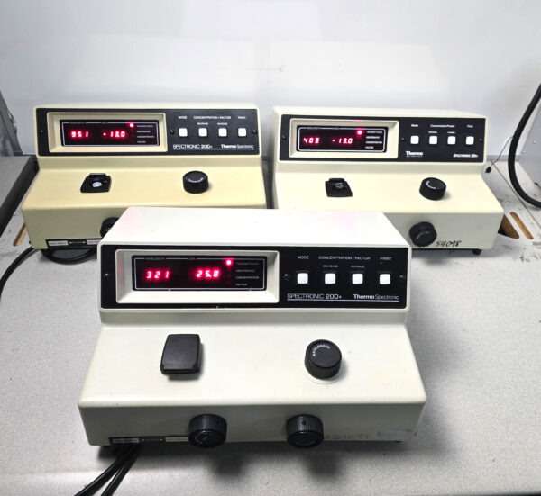 lot 3x Thermo Fisher Scientific Spectronic 20D+ Digital Spectrophotometer Model 333183