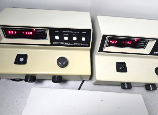 lot 3x Thermo Fisher Scientific Spectronic 20D+ Digital Spectrophotometer Model 333183