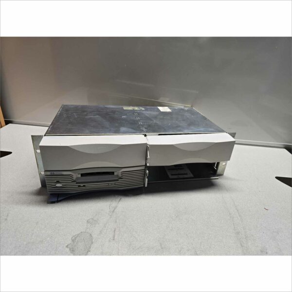 HP C4318B Rack Mount Adapter SN#US70055690