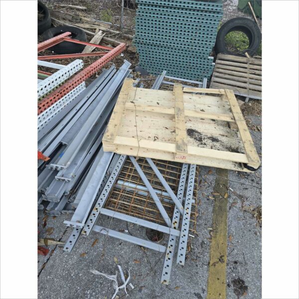 lot of pallet rack racking shelving racks warehouse teardrop beams wires upright