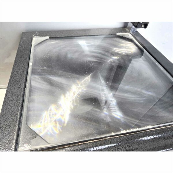 EIKI OVERHEAD TRANSPARENCY PROJECTOR MODEL 3850 A