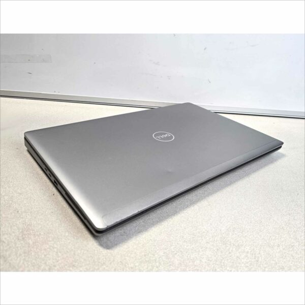 Dell Precision 7750 i9 10th gen 32GB RAM 256GB SSD Nvidia Quadro RTX3000 SN#H2WHN73