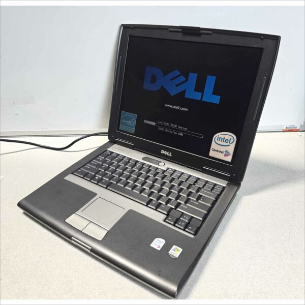 Vintage Dell Latitude D520 SN#95DSNB1