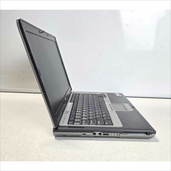 Vintage Dell Latitude D620 SN#472NHB1