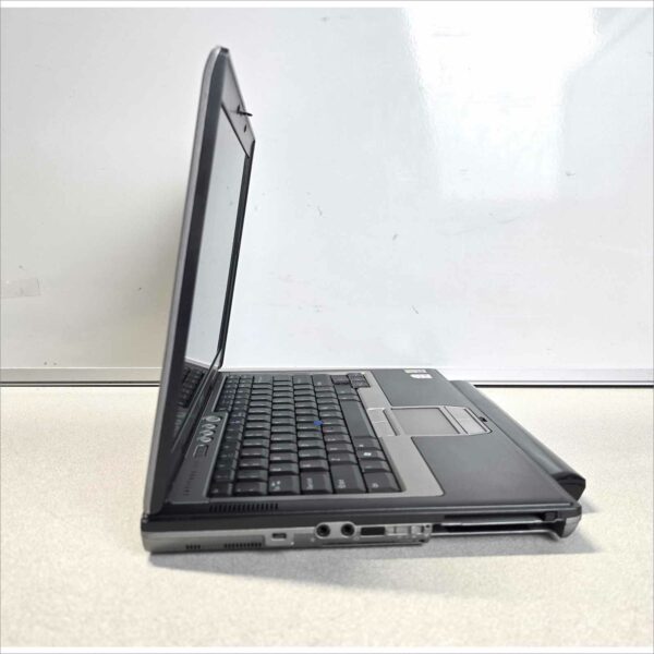 Vintage Dell Latitude D620 SN#D5SYYC1