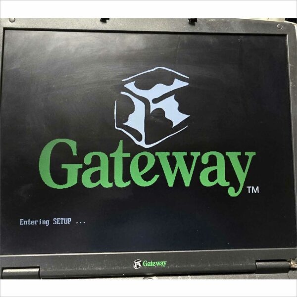 Vintage Gateway Solo 5300 SN#BQB01136665